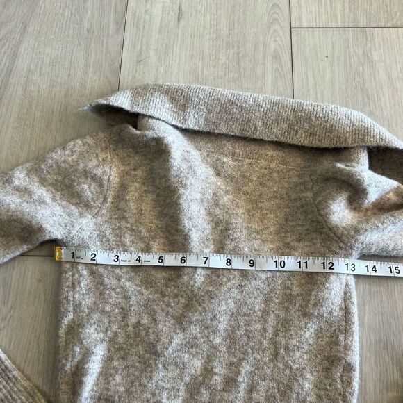 Gray Button-Up Women's Sweater - Picture 5 of 7